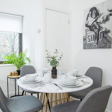 Pembroke House Apartments Exeter For Families Business Relocation Free Parking Esterno foto