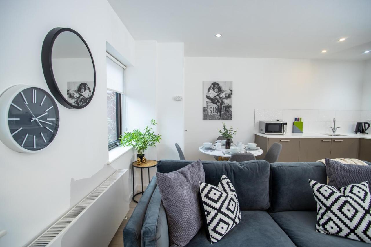 Pembroke House Apartments Exeter For Families Business Relocation Free Parking Esterno foto