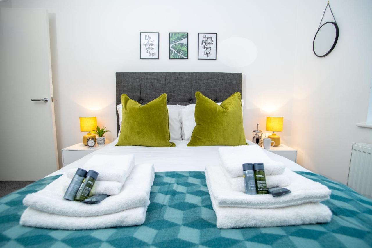 Pembroke House Apartments Exeter For Families Business Relocation Free Parking Esterno foto