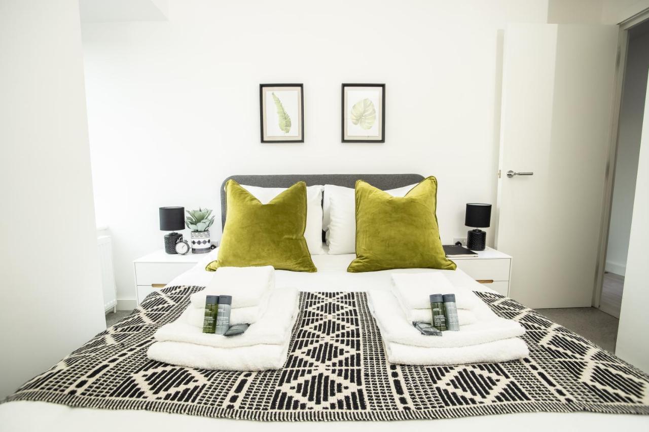 Pembroke House Apartments Exeter For Families Business Relocation Free Parking Esterno foto
