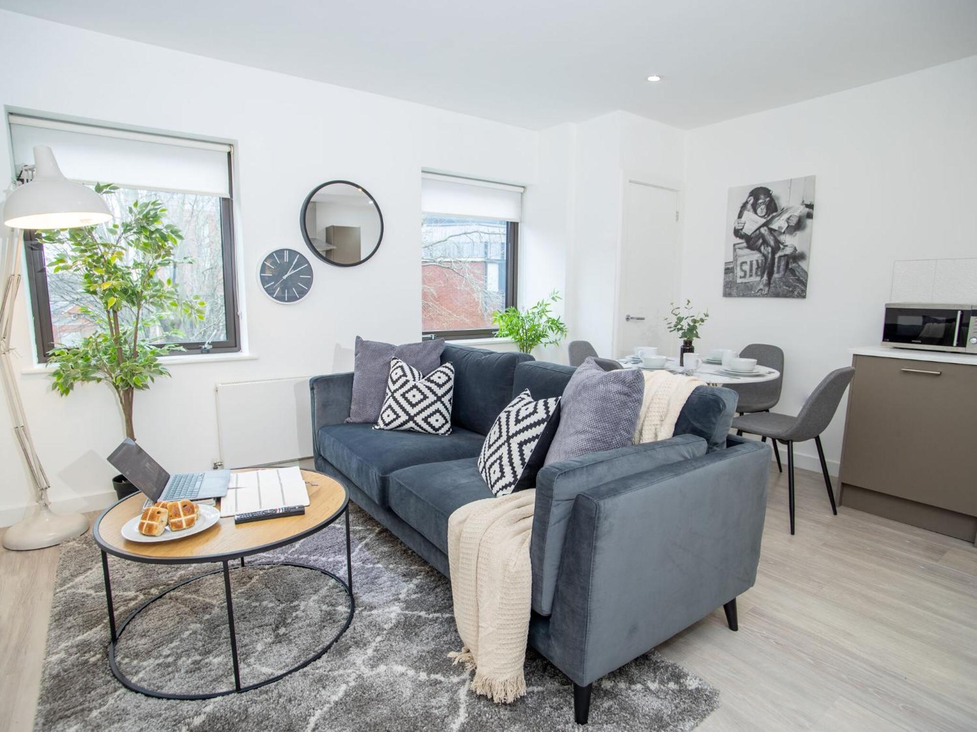 Pembroke House Apartments Exeter For Families Business Relocation Free Parking Esterno foto